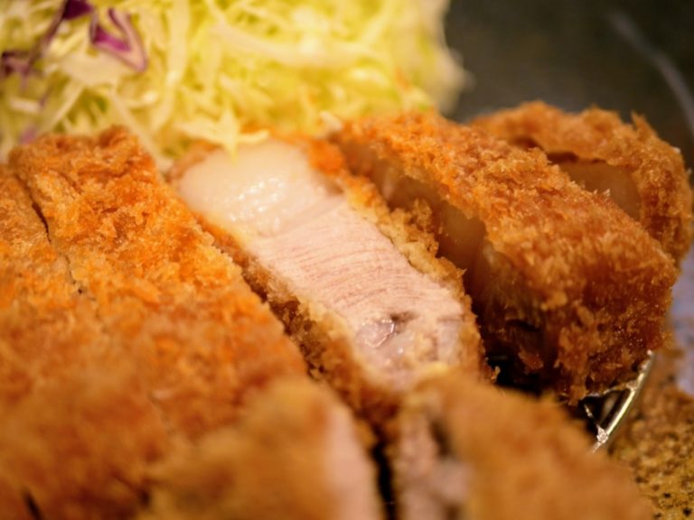とんかつ真 西天満 とんかつの脂が甘い もう一度いいます あぶらあまーー 大阪のたまごサンドしらんの