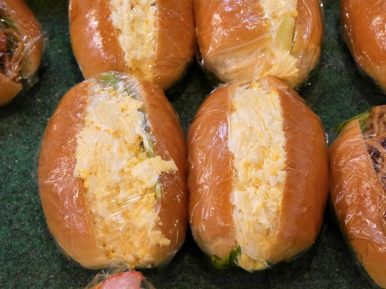 太陽堂フレッシュベーカリー 西成区 西成価格のパン屋で玉子サンド あのね 安いわ 大阪のたまごサンドしらんの