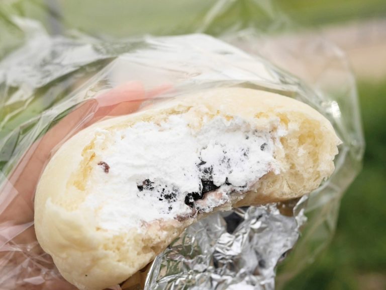 伊三郎製パン 住吉区 このお店の 生クリームあんぱん が100円なのに美味すぎて買い占め不可避っ 大阪のたまごサンドしらんの