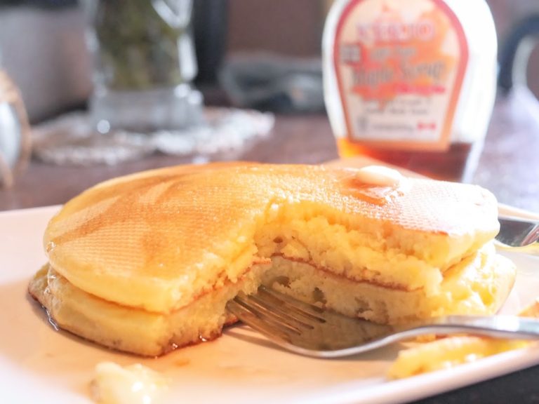 究極のホットケーキ よつ葉のバターミルクパンケーキミックス で貴族モーニング ホットケーキの概念が覆されます 大阪のたまごサンドしらんの