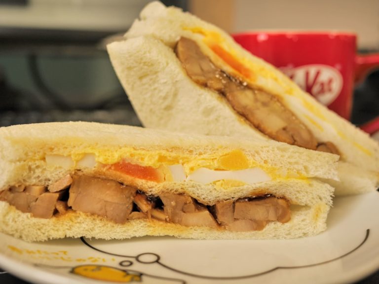 ローソンの照焼チキンたまごサンドが美味 他のコンビニよりうめえぇ 玉子とチキンはやっぱり親子だよって話 大阪のたまごサンドしらんの