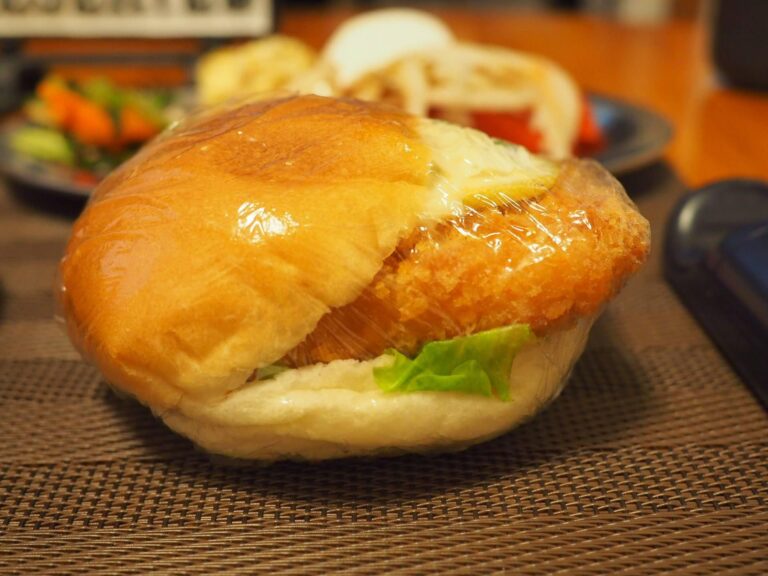 【ピーターパン@練馬区】玉子サンドもうまけりゃ、フィッシュバーガーも美味い！食べる前から美味しそうだったんだよね〜