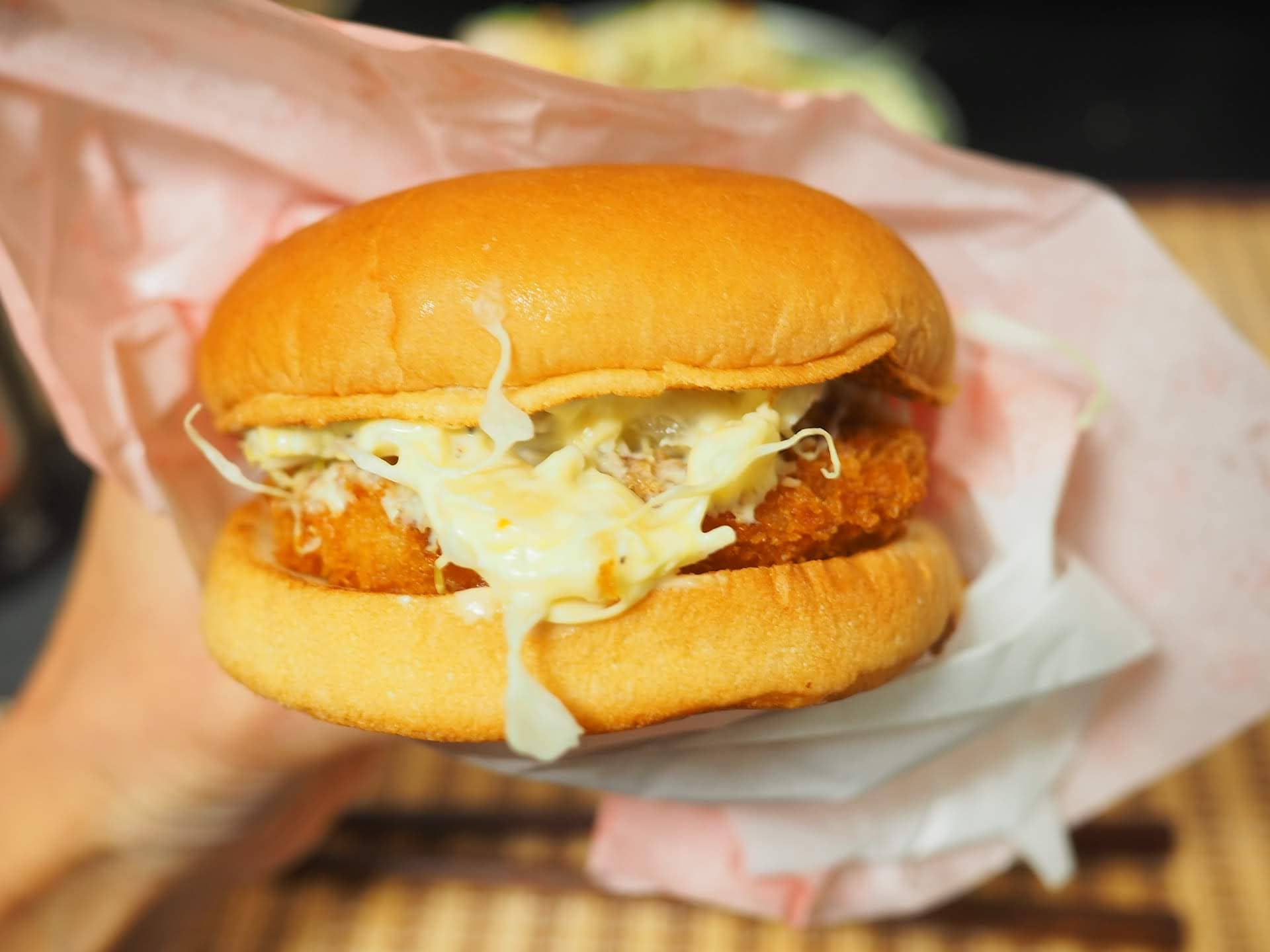 チェーン店の海老カツバーガーで一番ウマイのはコレ】マック!モス ...