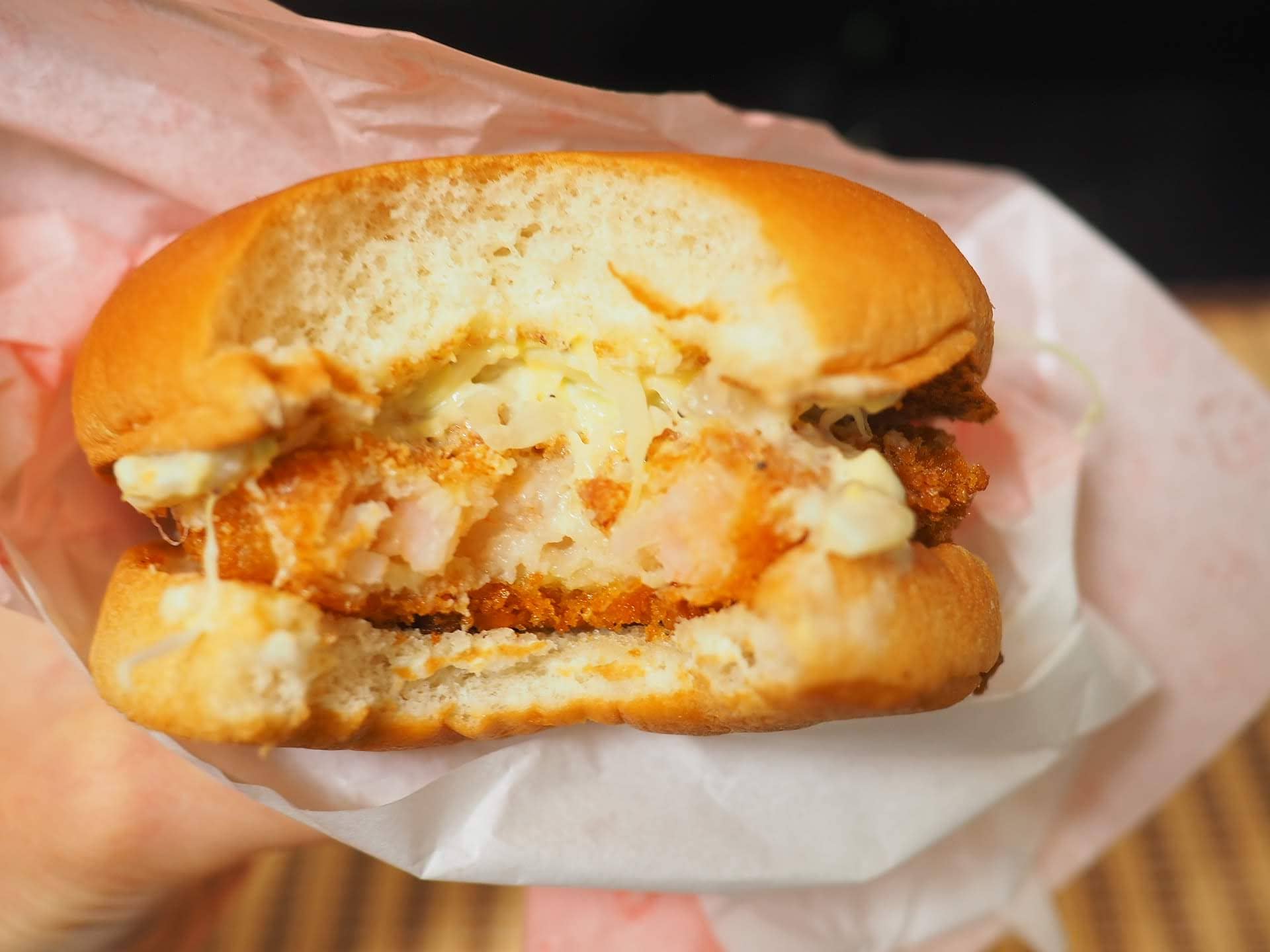 チェーン店の海老カツバーガーで一番ウマイのはコレ】マック!モス ...